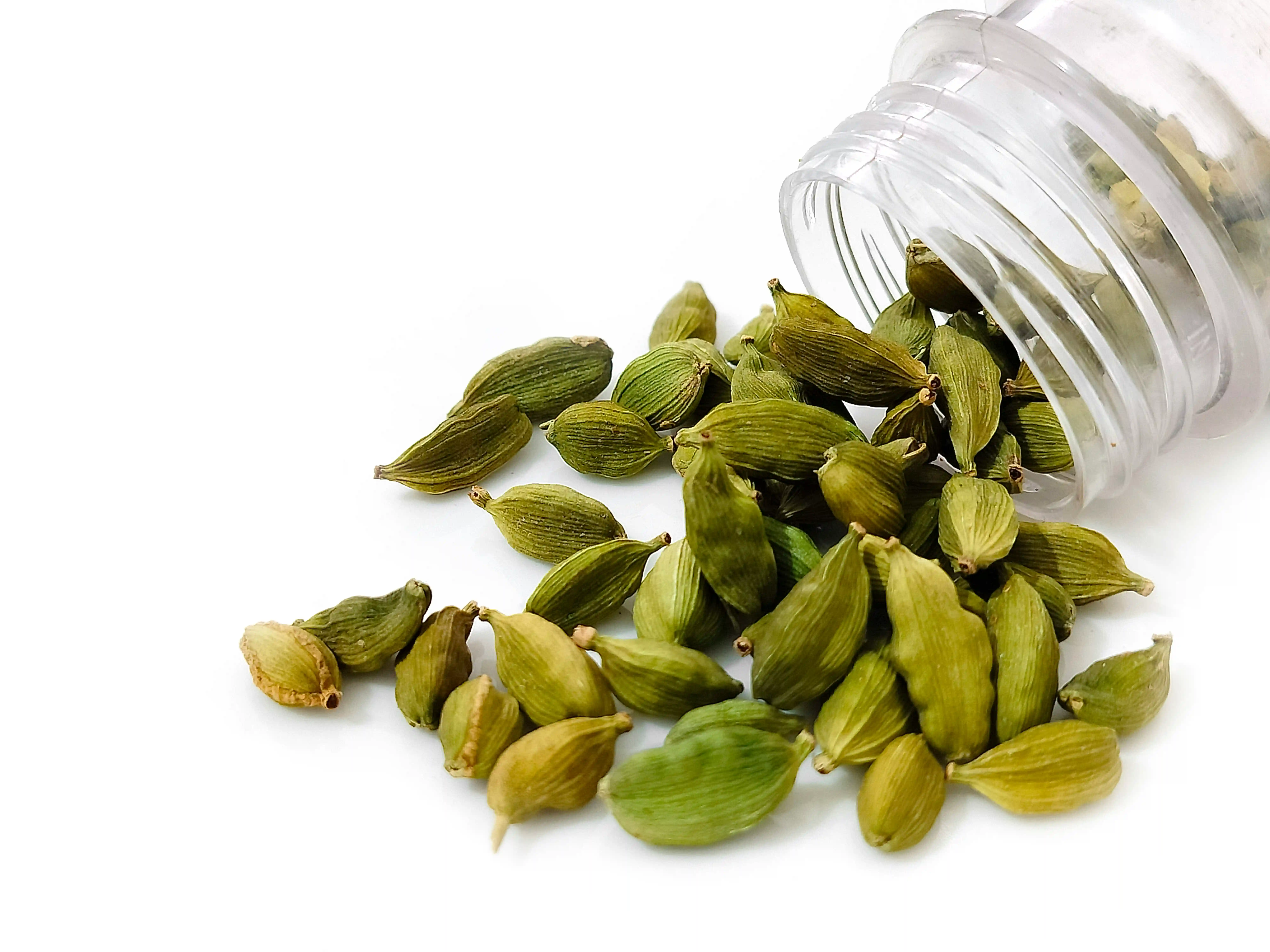 cardamom — heart note